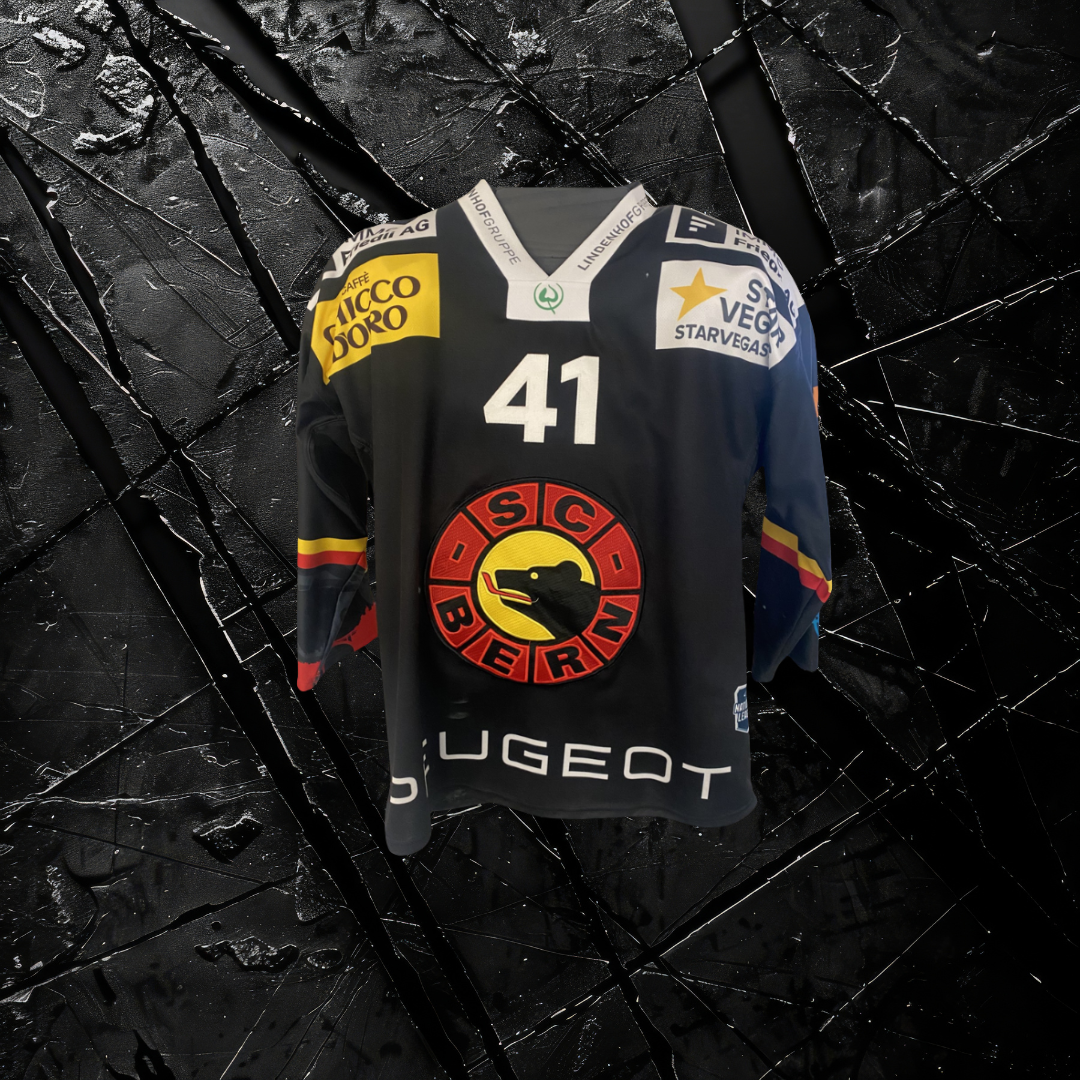 Gameworn Trikot von Simon Kindschi