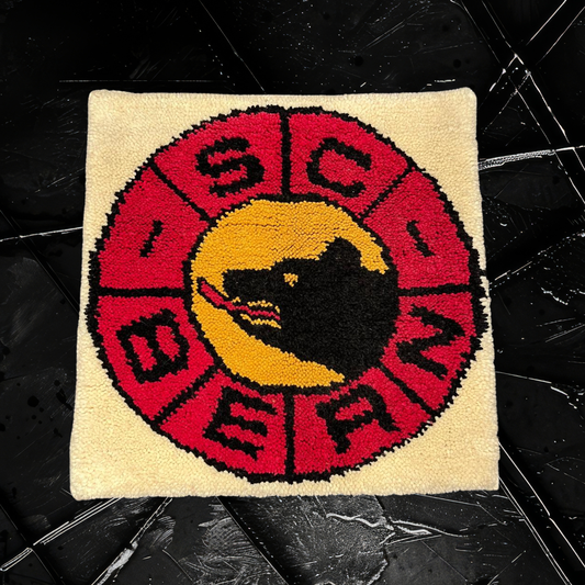 Einzigartiger, handgeknüpfter SCB-Teppich