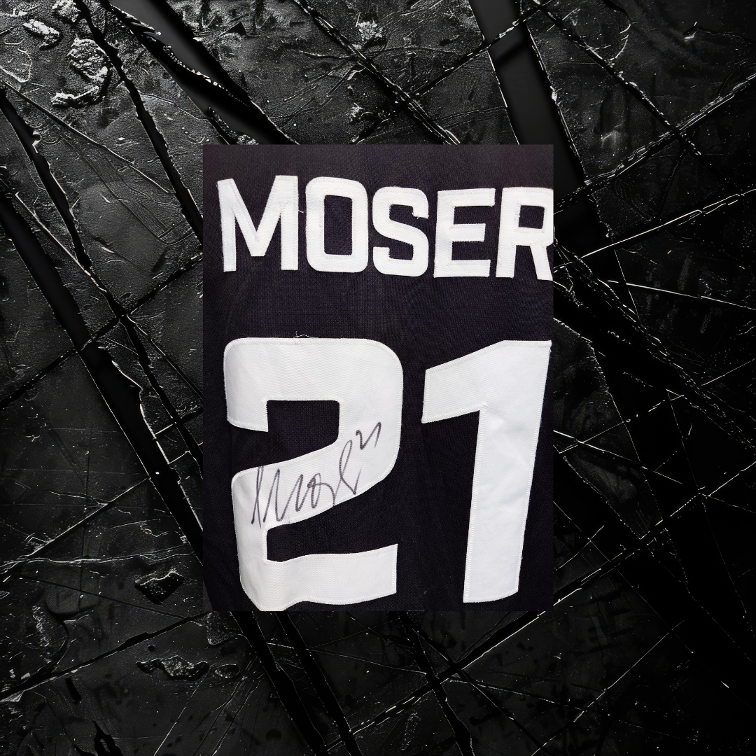 Gameworn Dress #21 Simon Moser
